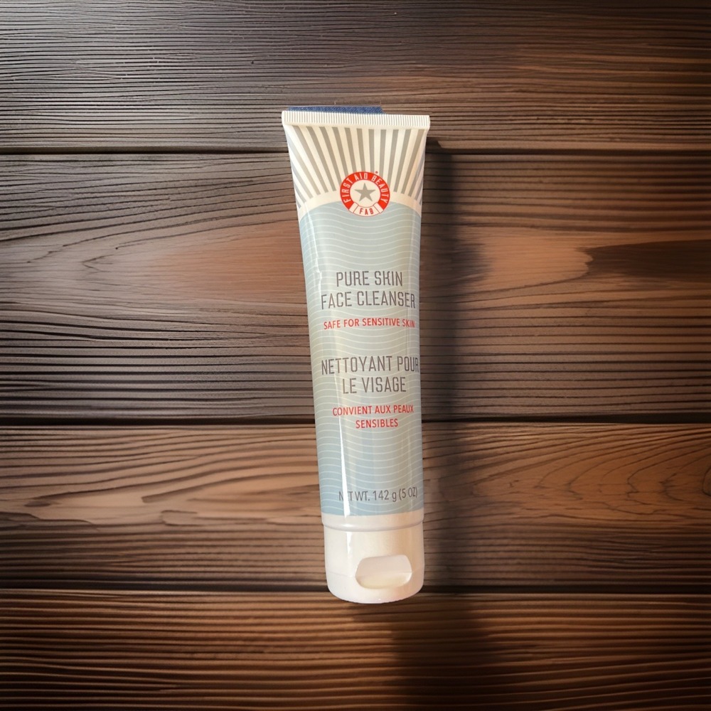 First Aid Beauty Pure Skin Face Cleanser 5 oz 142g FULL Size NEW